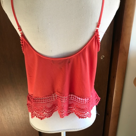 Lace trimmed flowy top - Picture 2 of 3